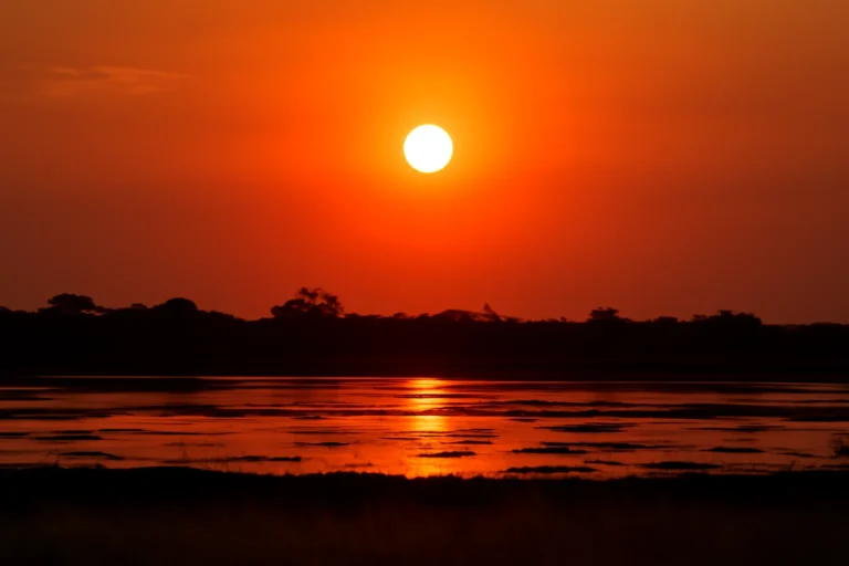 Domingo de Páscoa terá calor intenso e baixa umidade do ar em MS, temperaturas próximas de 40°C e alerta para Pantanal, interior e sul do estado