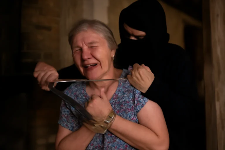 Idosa de 73 anos é amarrada, enforcada e tem ombro deslocado durante roubo violento na zona rural do Piauí