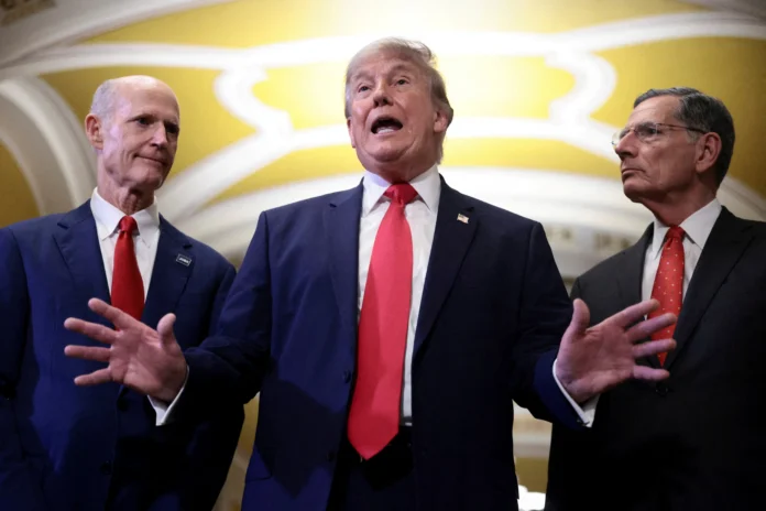 Trump solicita R$ 456 bilhões ao Congresso para defesa e outras pautas
