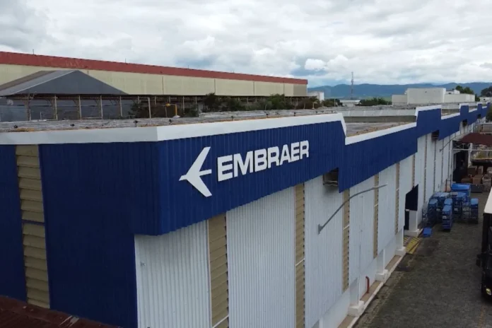 Embraer atinge recorde de US$ 34,5 bilhões em carteira de pedidos no 2º trimestre de 2026