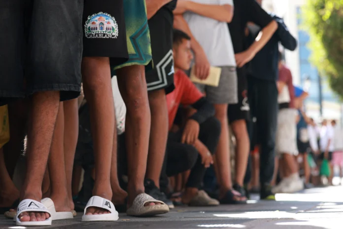 Instagram Amplifica Rede de Golpes Contra Migrantes em Busca de Ceuta