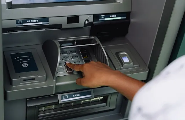 Bancos brasileiros destinam R$ 3 bilhões para IA e análise de dados em 2026