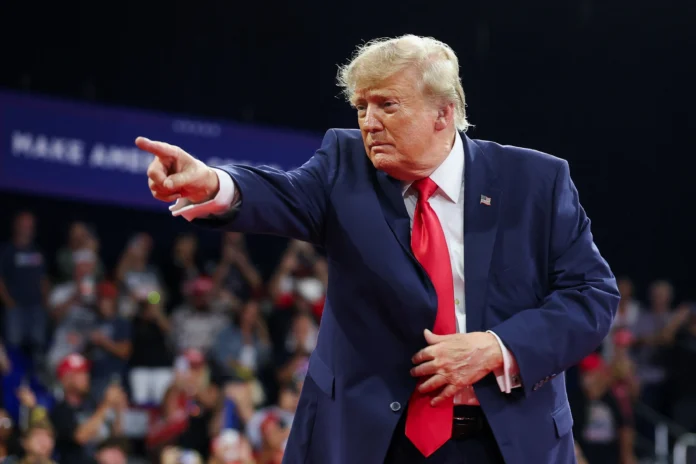 Trump Reafirma Meta de Mudar Governo Cubano e Sinaliza Ação Após Irã